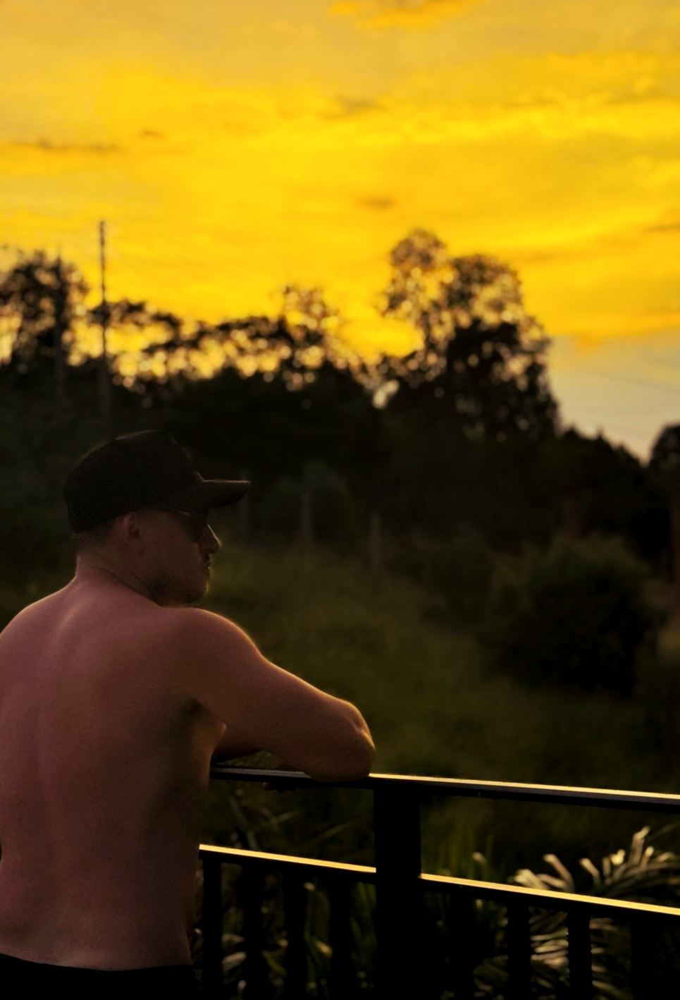 Fim de tarde, bastidores da rotina de trabalho